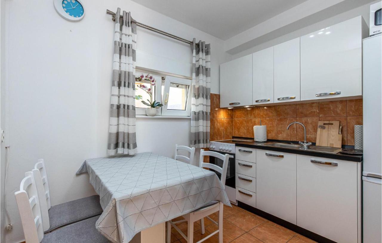 Amazing Apartment In Kostrena With 1 Bedrooms And Wifi Eksteriør billede