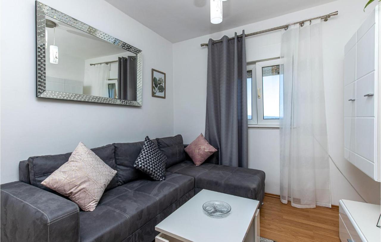 Amazing Apartment In Kostrena With 1 Bedrooms And Wifi Eksteriør billede